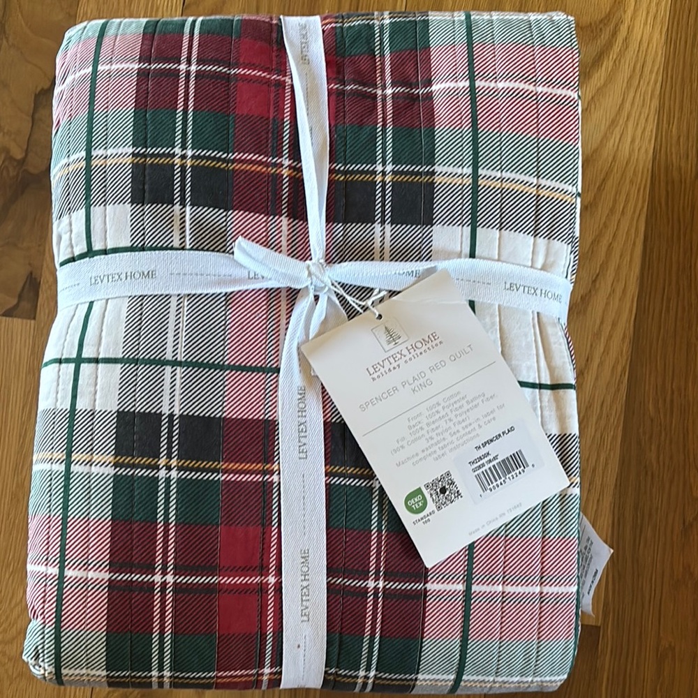 Levtex Red Green Plaid Quilt